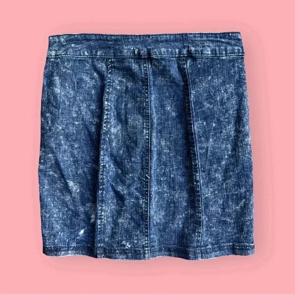 Acid Wash Special A Denim Size 10 Full Front Zipper Skirt - Picture 2 of 4